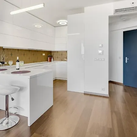 Panorama - Sunset And Castle View, 22nd Floor, Garage, Ac Apartman Pozsony