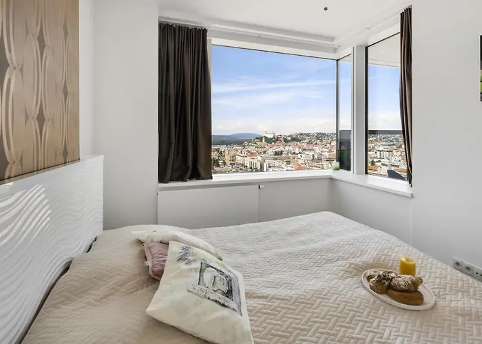 아파트 Panorama - Sunset And Castle View, 22nd Floor, Garage, Ac *