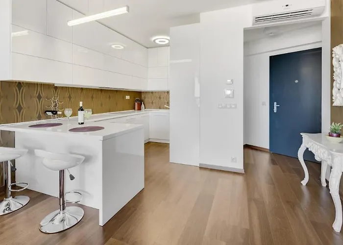 Panorama - Sunset And Castle View, 22nd Floor, Garage, Ac 아파트 브라티슬라바