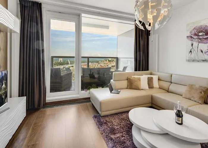 아파트 Panorama - Sunset And Castle View, 22nd Floor, Garage, Ac 브라티슬라바