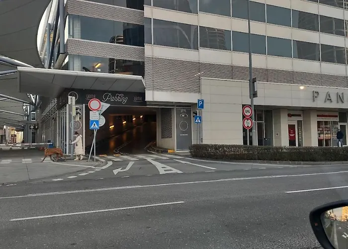 Panorama - Sunset And Castle View, 22nd Floor, Garage, Ac 브라티슬라바