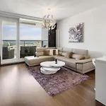 Panorama - Sunset And Castle View, 22nd Floor, Garage, Ac ברטיסלאבה